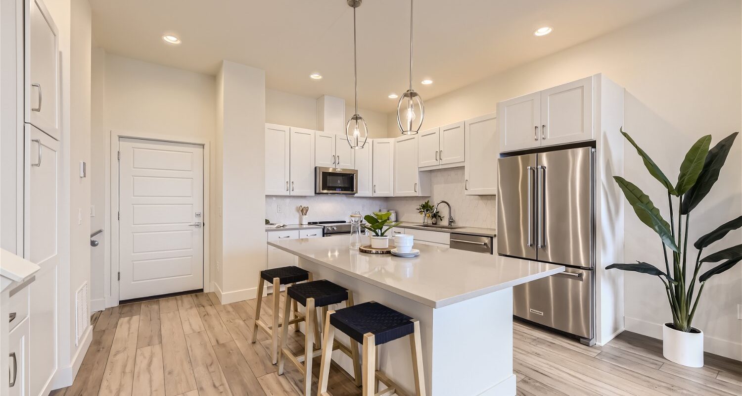 Franklin | Kitchen with Island