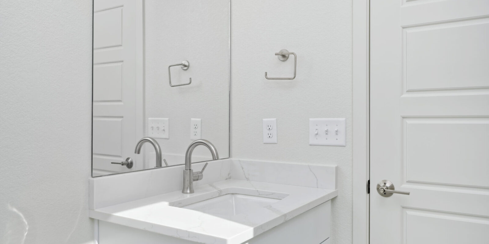 Tempo | Secondary Bathroom