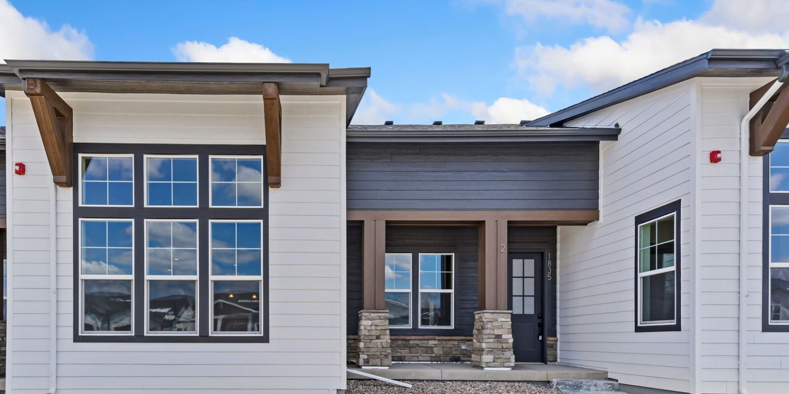 1-web-or-mls-1835 Morningstar Way #2 1